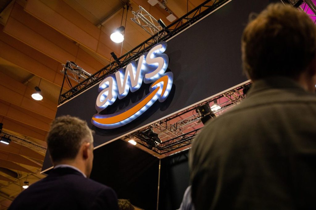 Amazon quantum computer is on its foundation phase.